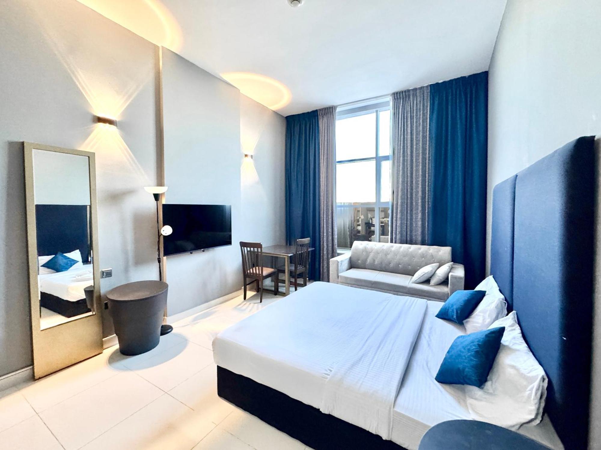 Apartment Al Manara Classic Lux Dubai